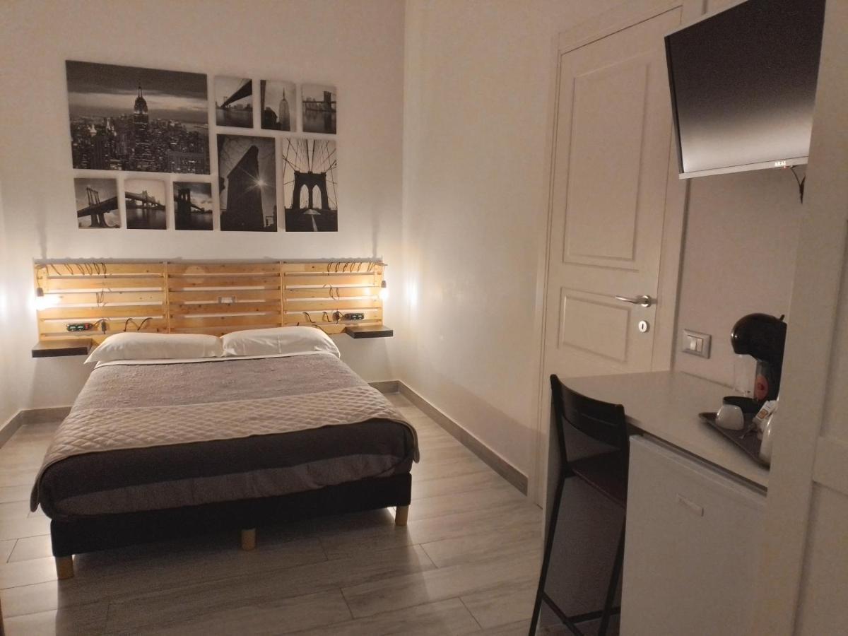 Отель La Casa Del Rione Sanita' Неаполь Экстерьер фото